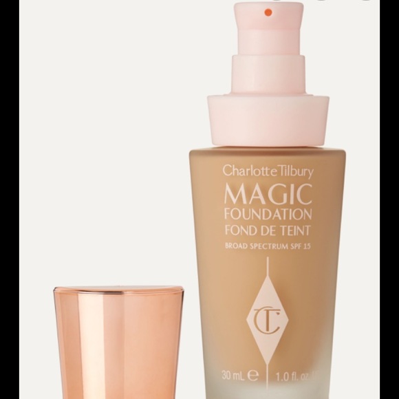 Charlotte Tilbury Magic foundation fond de feint - Picture 3 of 11